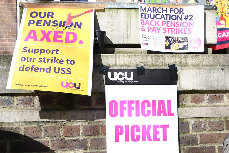 University staff begin strike ballot