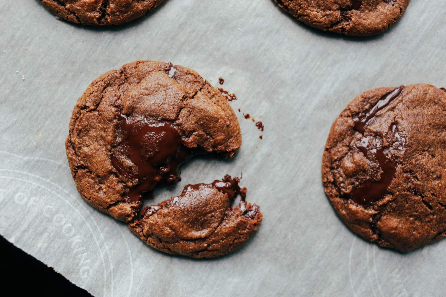 The Perfect Vegan Valentine's Cookies